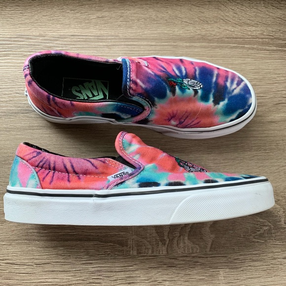 tie dye vans with rose